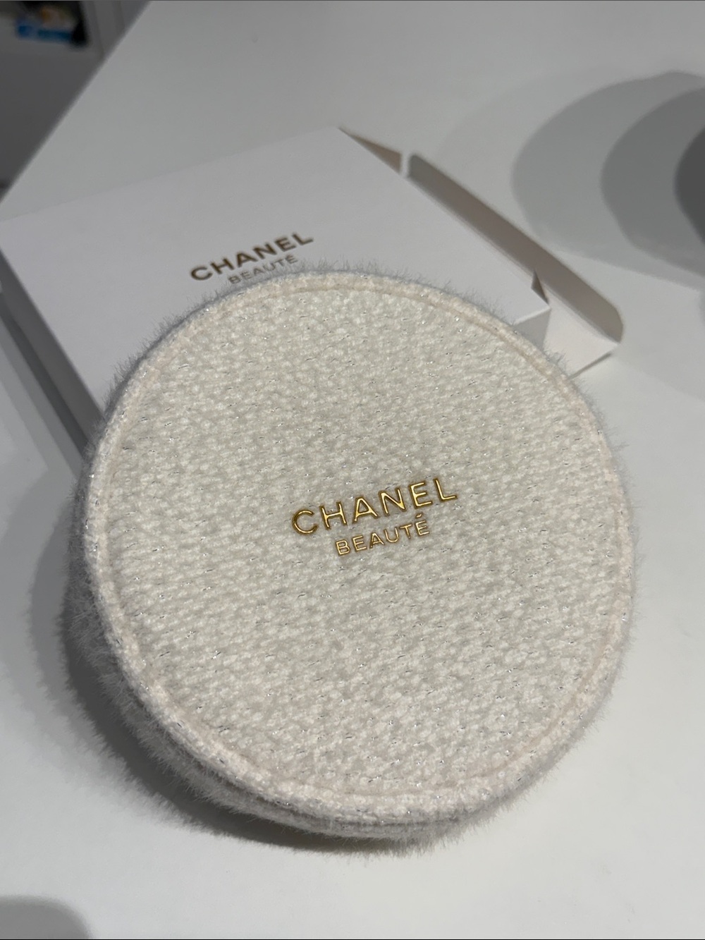 CHANEL Beauté Round Cream Textured Cosmetic Case with Gold Logo